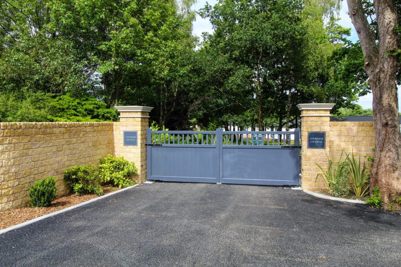Park Homes for Sale Derbyshire | Ainmoor Grange Country Park Entrance 2